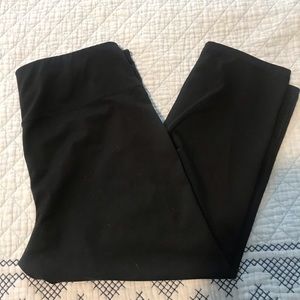 Cropped black leggings